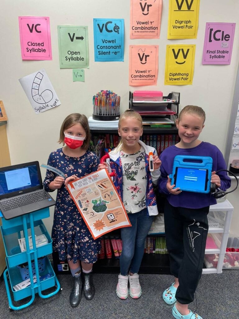 @palmersalphaphonics-class-showing-their-enthusiasm-for-_002