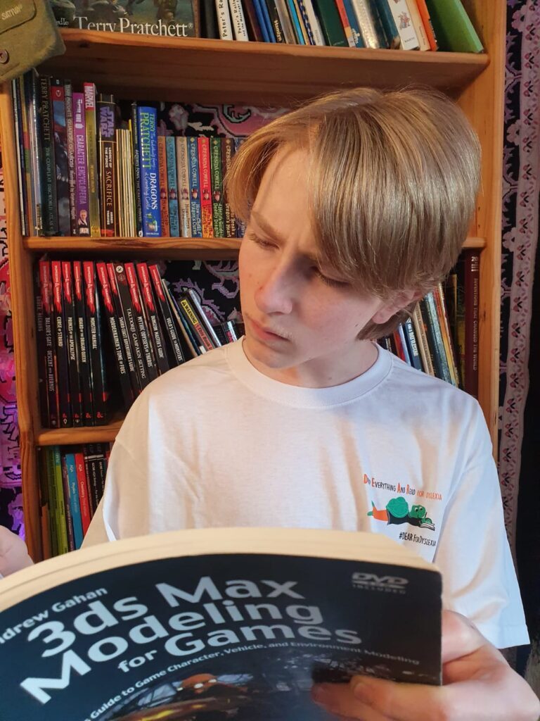 aef9a942-b8df-49a6-b88b-7735d941939d-768x1024