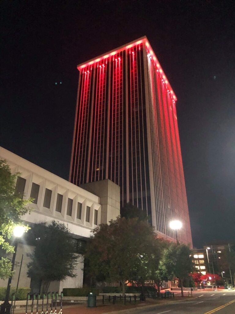 Union-Plaza-Building-AR-USA-768x1024