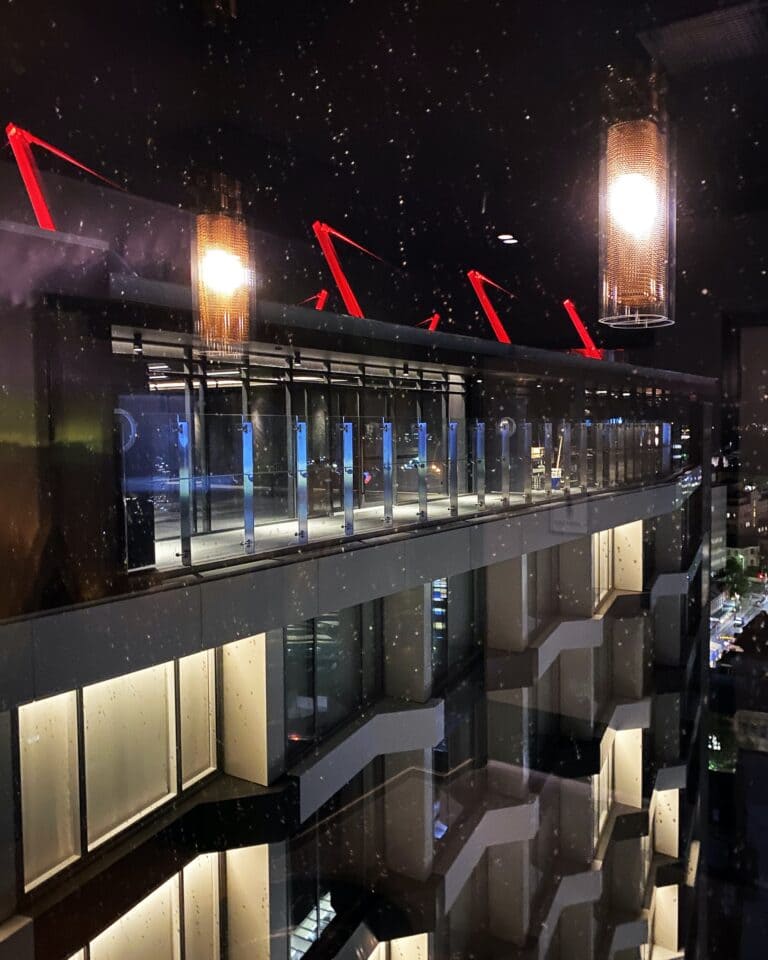 GoRed-AuraHotel_Rest-Hobart-Tasmania-768x960