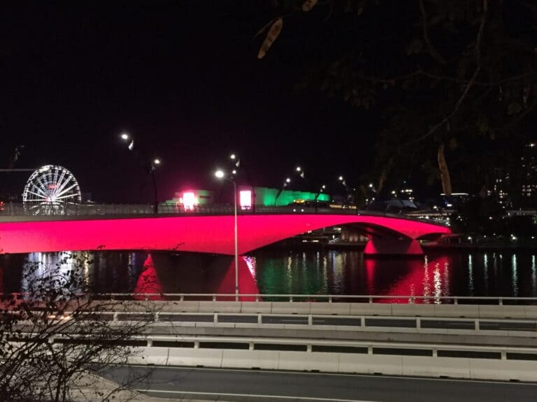 Victoria-Bridge-Brisbane-QLD-AUS-768x576